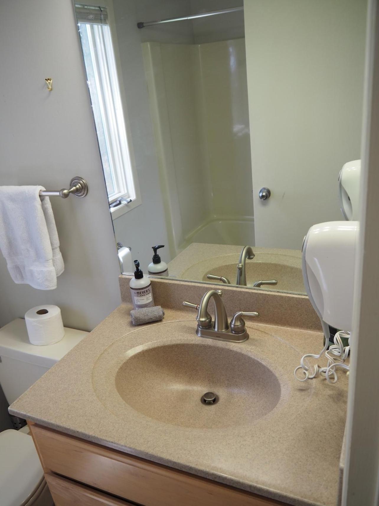 The Grand Getaway - Gorgeous And Great Location! Villa Traverse City Bagian luar foto