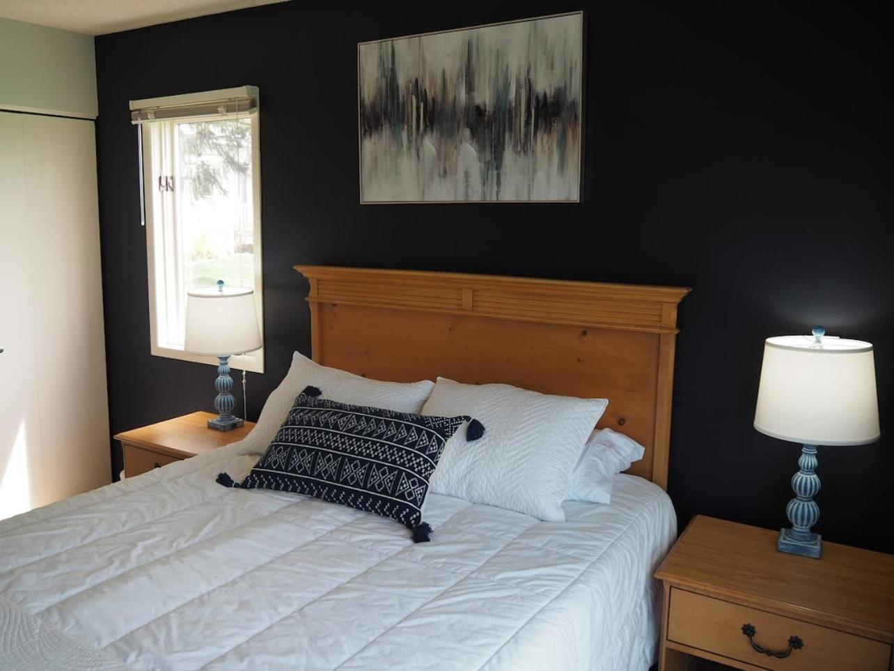 The Grand Getaway - Gorgeous And Great Location! Villa Traverse City Bagian luar foto