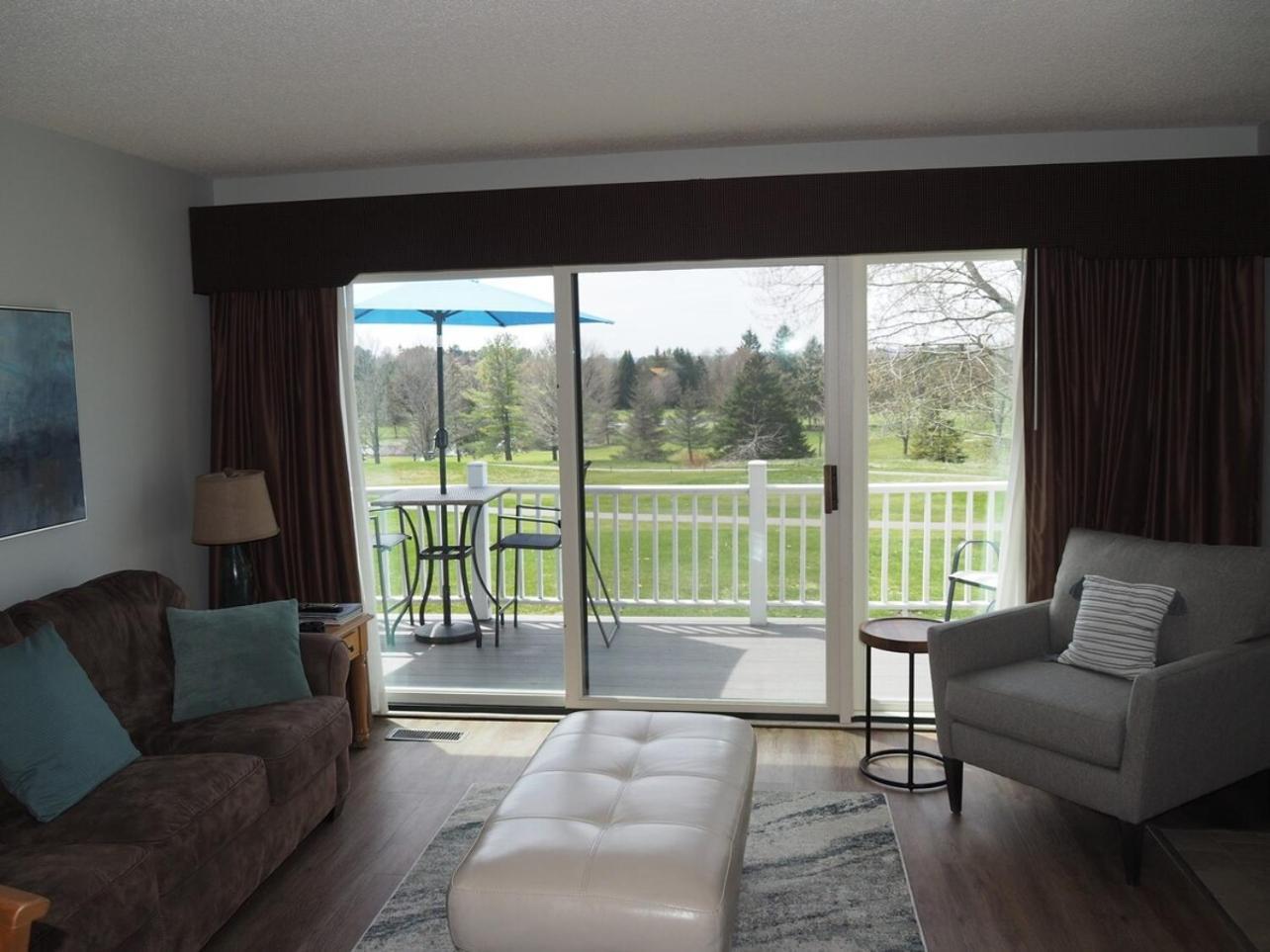 The Grand Getaway - Gorgeous And Great Location! Villa Traverse City Bagian luar foto