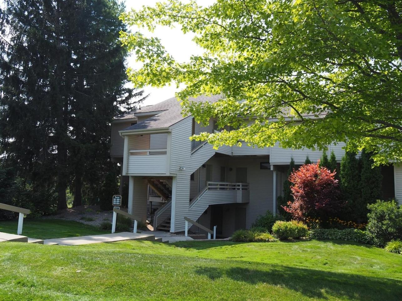 The Grand Getaway - Gorgeous And Great Location! Villa Traverse City Bagian luar foto