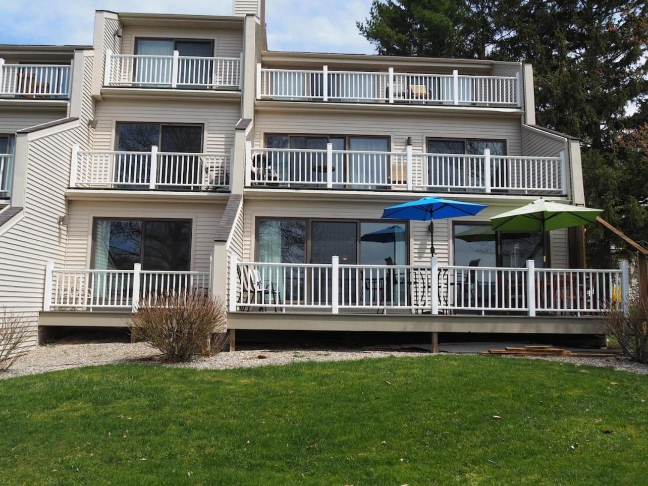 The Grand Getaway - Gorgeous And Great Location! Villa Traverse City Bagian luar foto